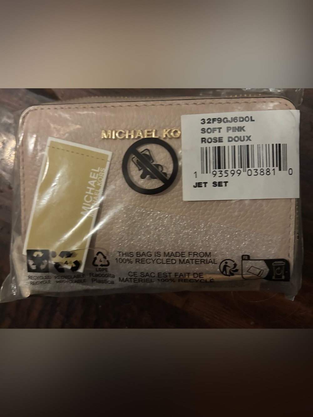 SOLD!!!! MICHAEL KORS JET SET SMALL ZIP AROUND CARD CASE - Picture 10 of 12